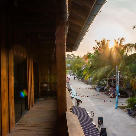 Hotel Two Ducks Koh Rong Sanloem Exterior foto